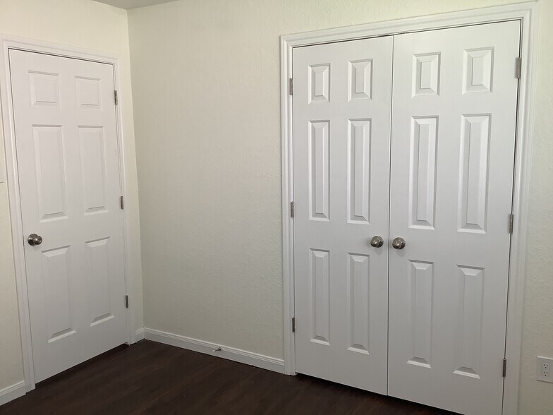 Building Photo - 3709 Breckenridge Dr