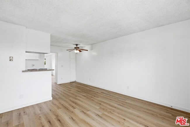 Building Photo - 711 Machado Dr