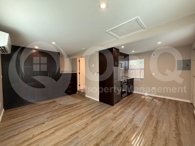 Building Photo - 2519 N Garrett Ave