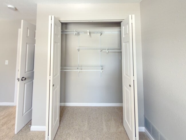 Building Photo - Maintenance-Free Condo Living in South Ann Arbor