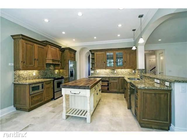 Building Photo - 355 NE 3rd Ct