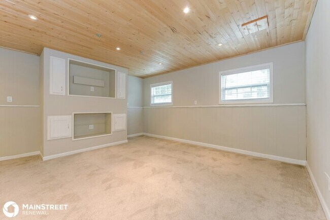 Building Photo - 1437 S Tomahawk Dr, Olathe, KS 66062