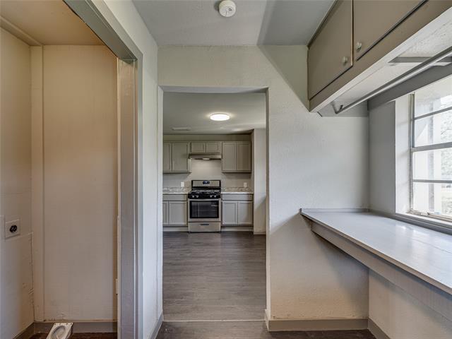 Building Photo - 416 N 8th St