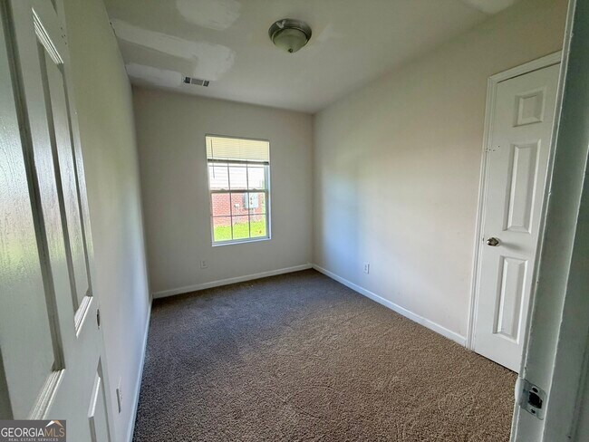 Building Photo - 729 Wheel House Ln