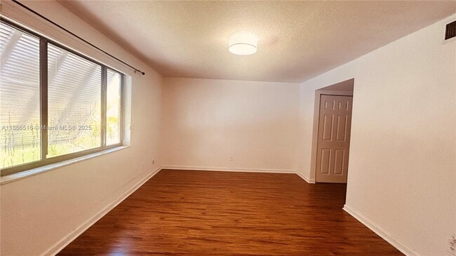 Building Photo - 1666 NW 113th Way