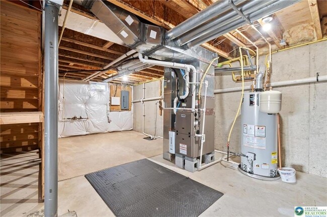 Building Photo - 5985 Saratoga Ln