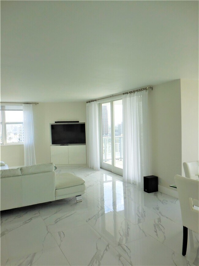 Building Photo - 3442 NE Causeway Blvd