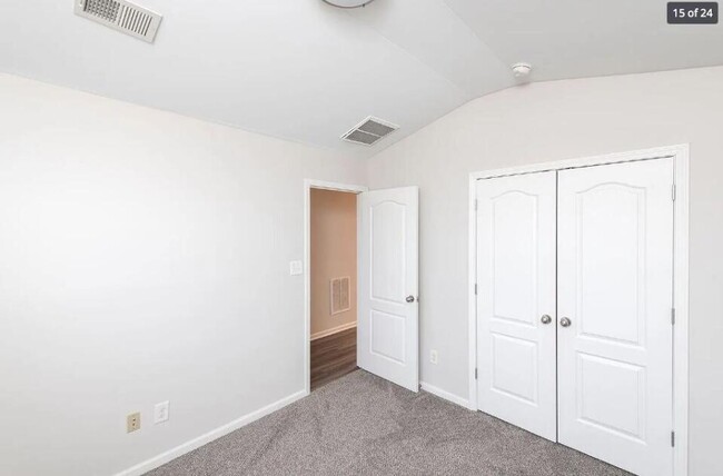 Building Photo - 3221 Tiburon Way