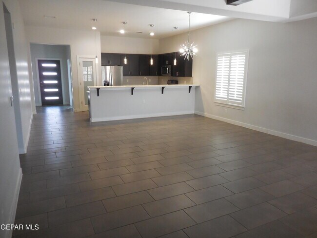 Building Photo - 13425 Emerald Crystal Dr