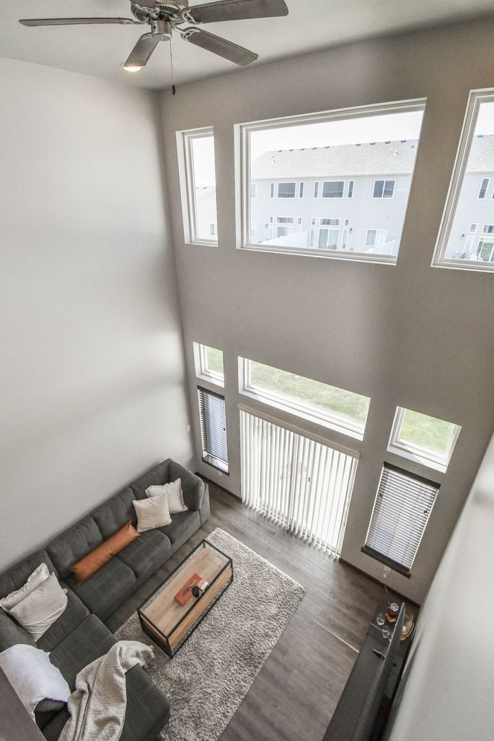 Building Photo - 6120 S Alki Pl