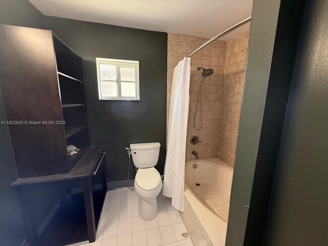 Building Photo - 3461 SW 154th Ct