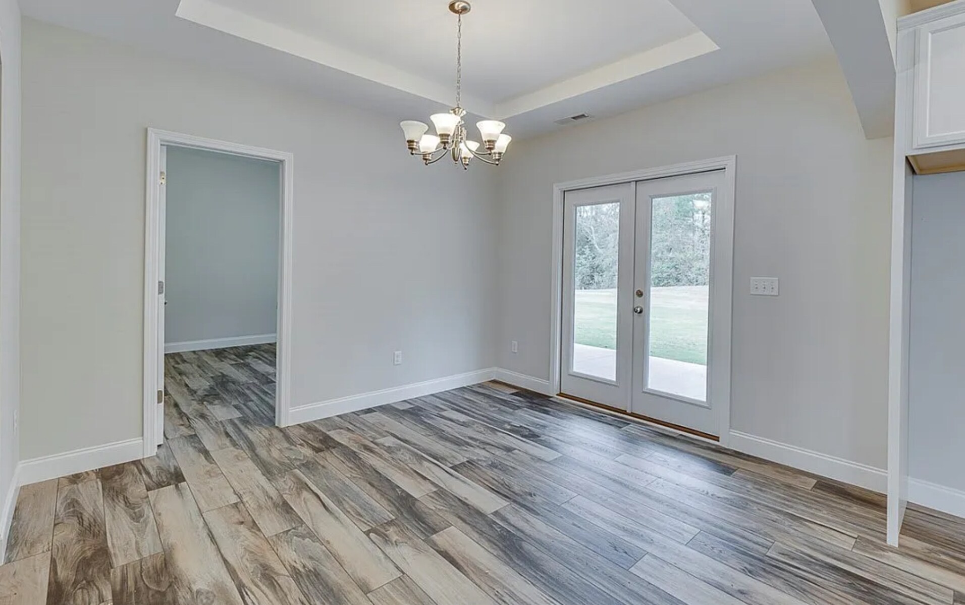 Building Photo - 213 Legacy Ln