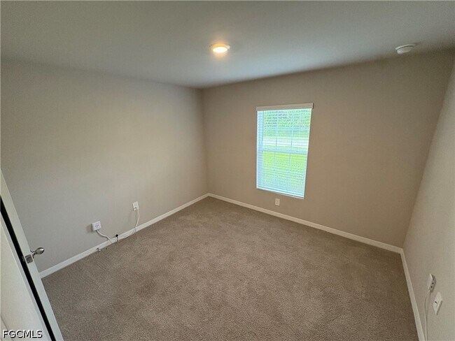 Building Photo - 5013 Placid Ln