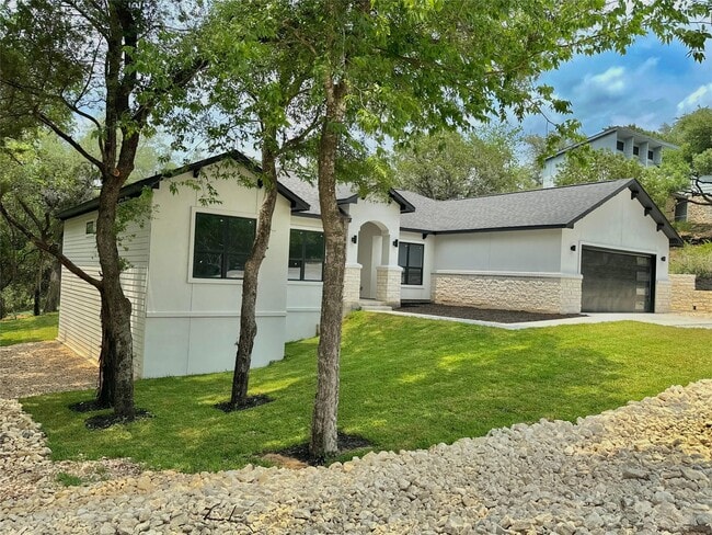 Building Photo - 5206 Country Club Dr