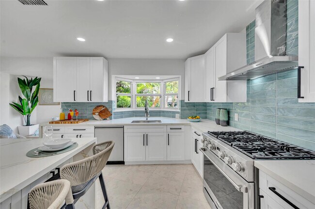 Building Photo - 1700 Marietta Dr