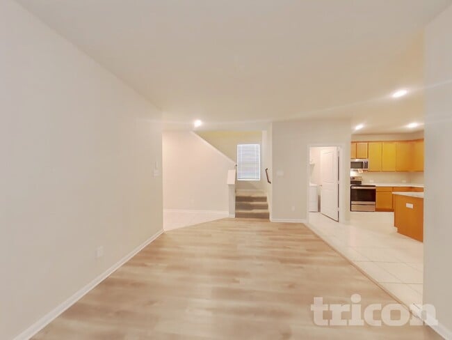 Building Photo - 7210 Barrel Stage