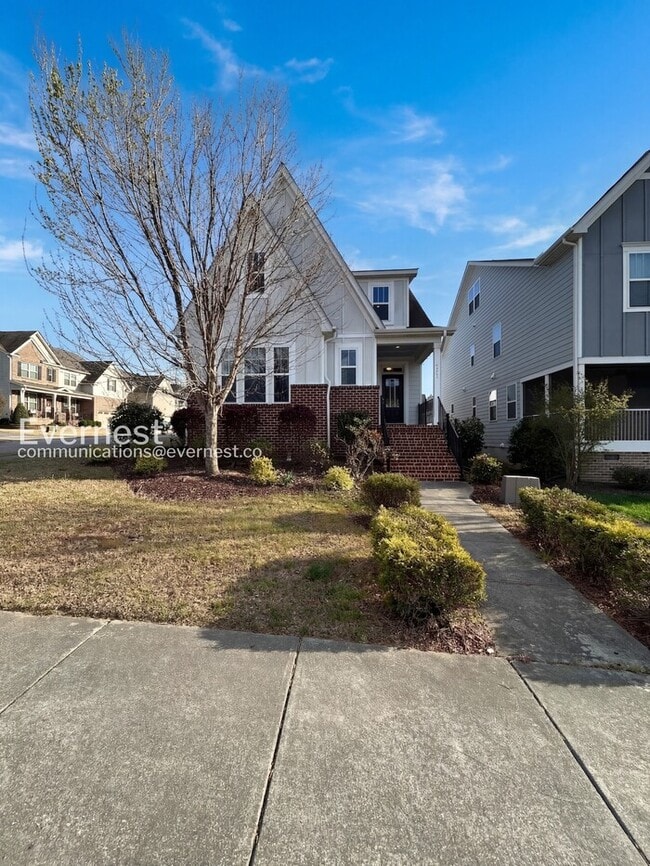 Building Photo - 2781 Milano Avenue