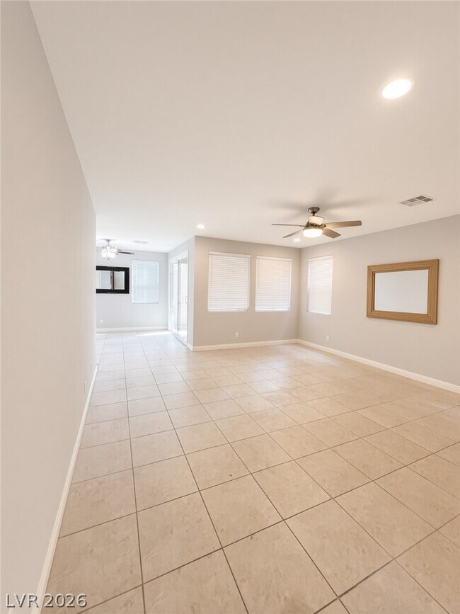 Building Photo - 10593 Hamdem Ave