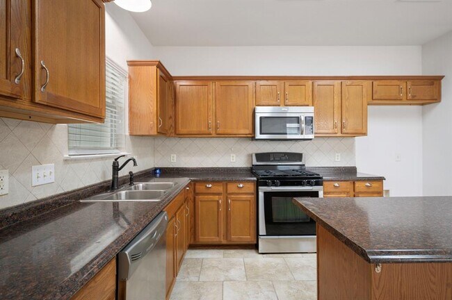 Building Photo - 3844 Willie Mays Ln