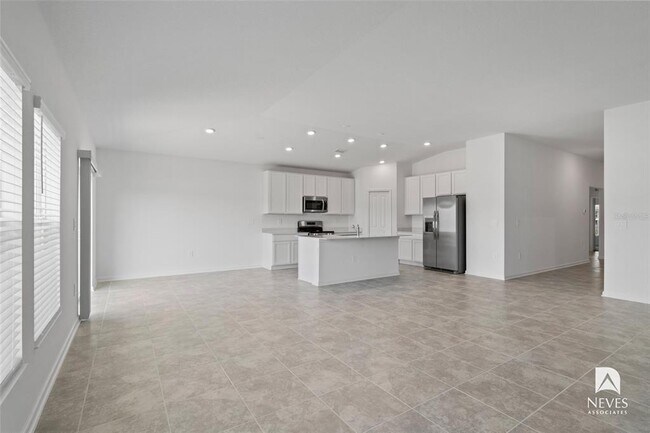 Building Photo - 1502 Brentwood Dr