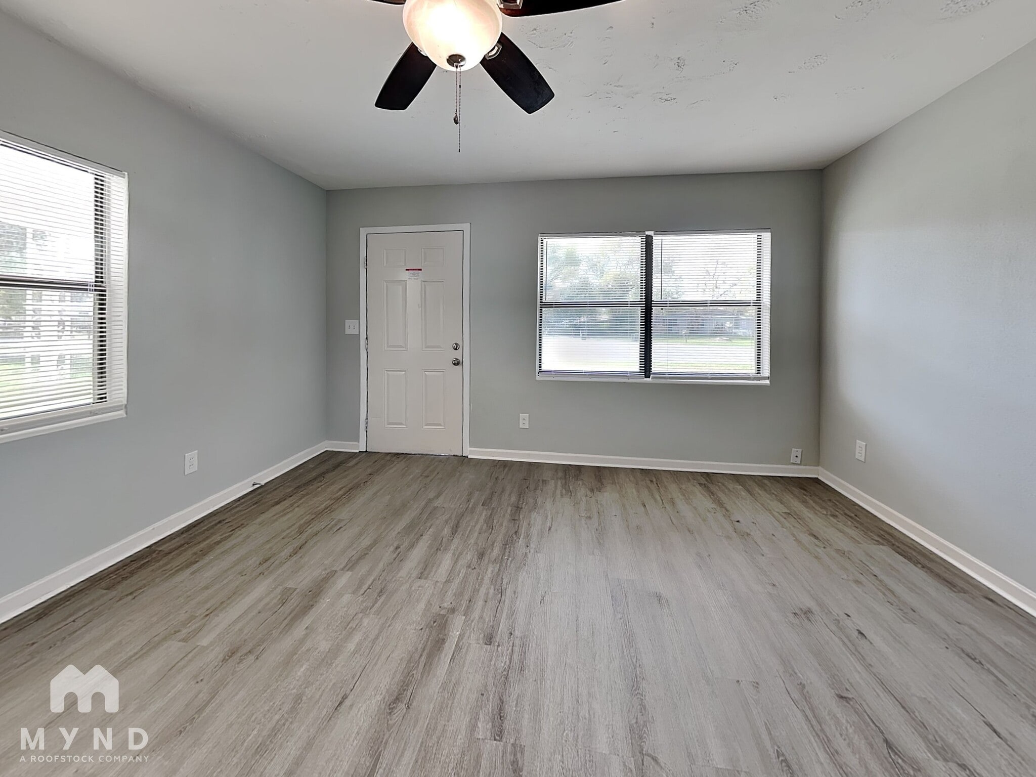 Building Photo - 4307 Sky Line Dr