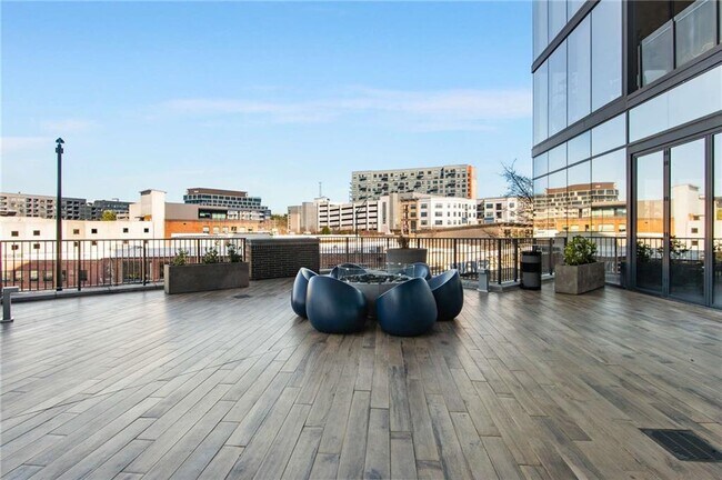 Building Photo - 788 West Marietta St NW