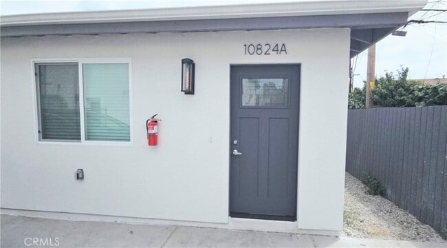 Building Photo - 10818 Long Beach Blvd
