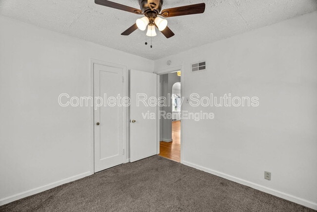 Building Photo - 6605 Barken Ave