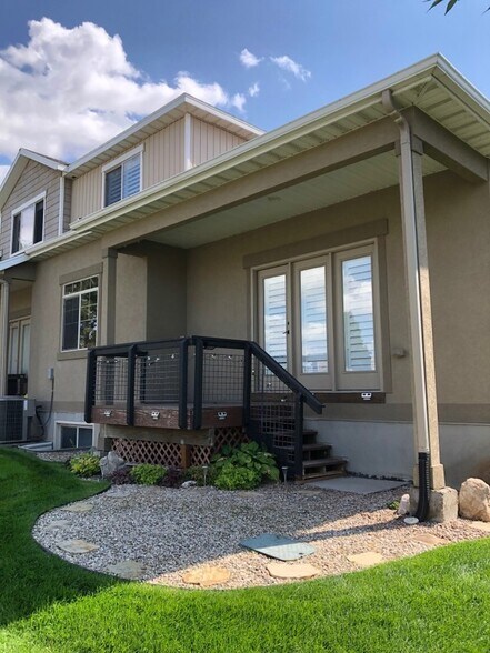 Building Photo - 2224 W MacKay Ln
