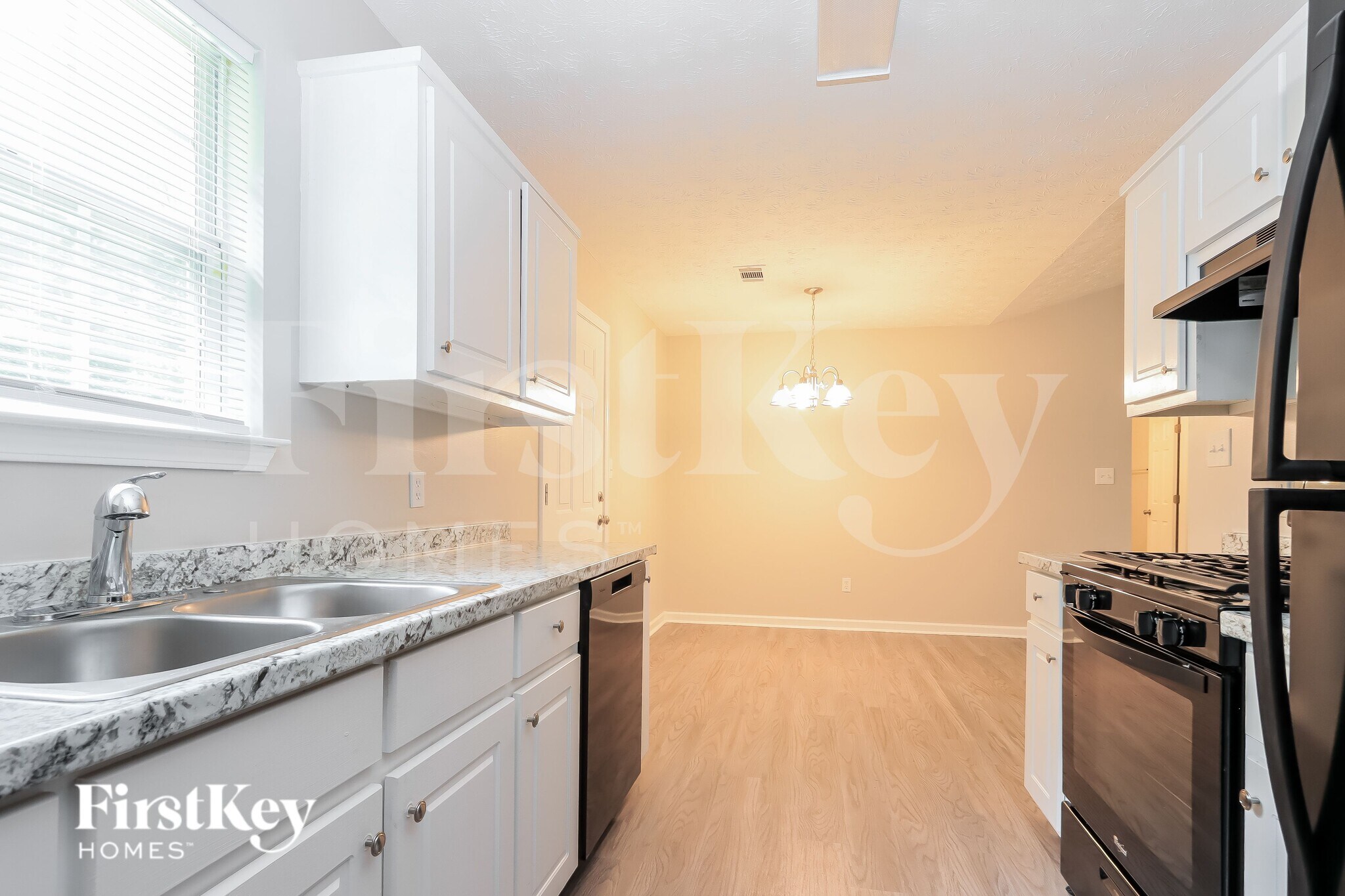 Building Photo - 11035 Shannon Cir