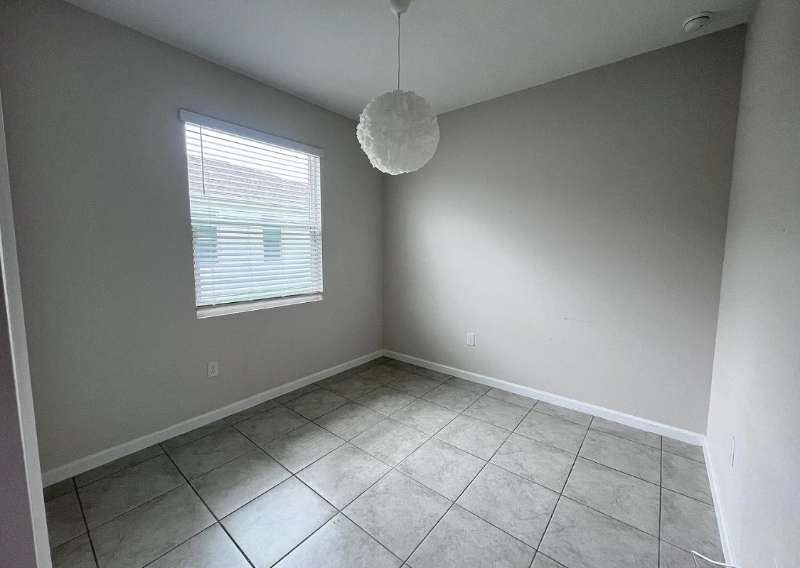 Building Photo - 10208 Spring Lake Dr