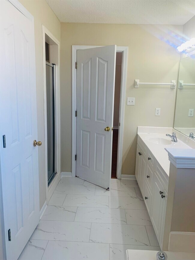 Building Photo - 5068 Welbourne Cove
