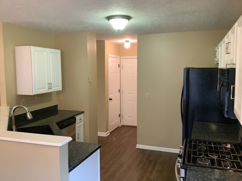 Building Photo - 6493 Lorinda Dr