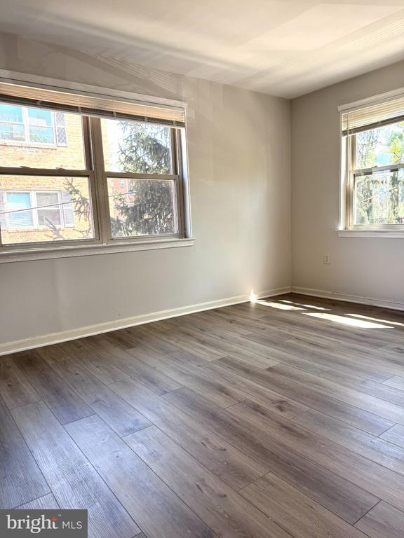 Building Photo - 5929 Quantrell Ave