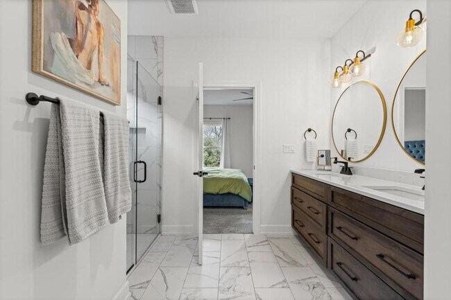 Building Photo - 5709 Bower Ln