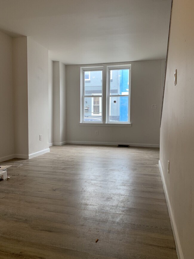 Building Photo - 3148 N 7th St