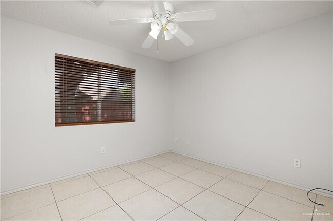 Building Photo - 3508 San Gabriel St