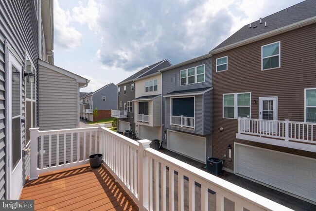 Building Photo - 5507 Greenpoint Ln