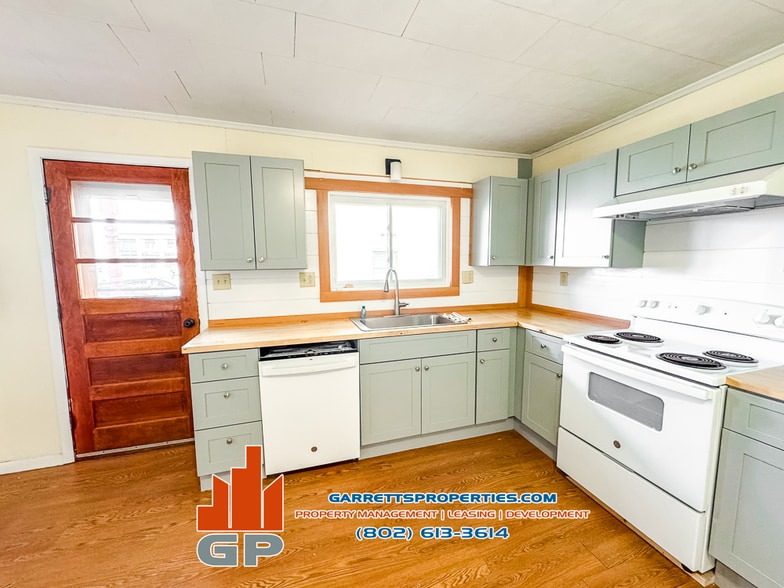 Building Photo - 31 Granite St