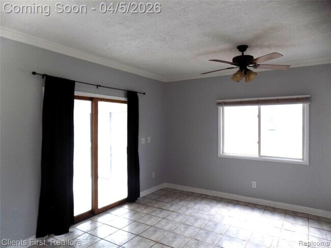 Building Photo - 39417 Cather St