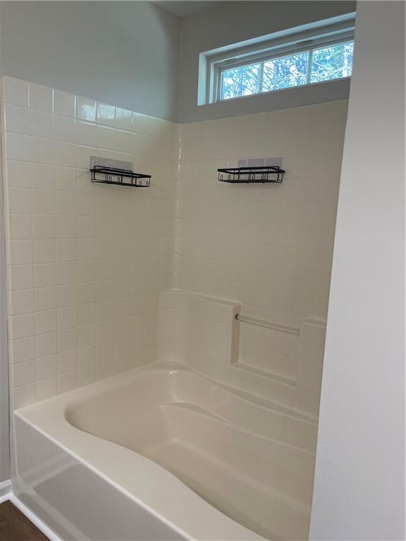 Building Photo - 160 Village Trce