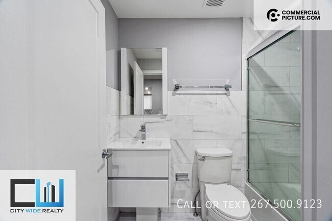 Building Photo - 929 Marlborough St