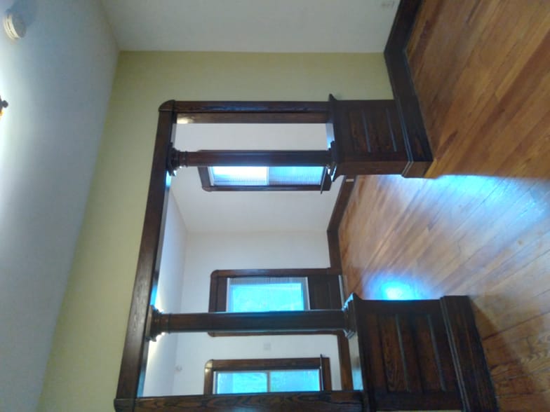 Building Photo - 2310 E 12th St