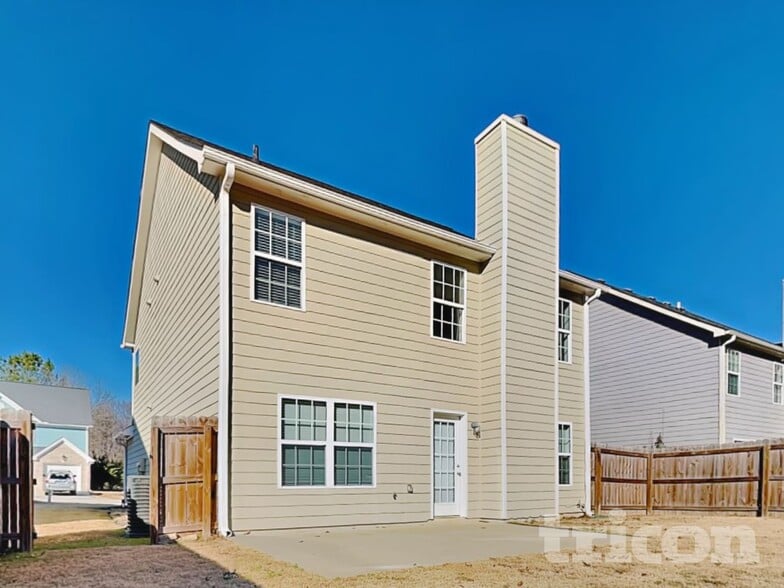 Building Photo - 6884 White Walnut Way