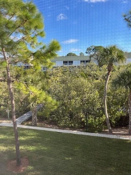 Building Photo - 14839 Seminole Trail