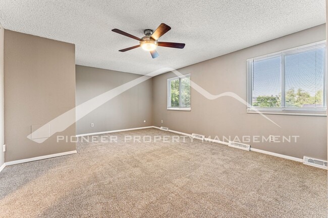 Building Photo - Charming Home with Central AC & 2 Car Garage!