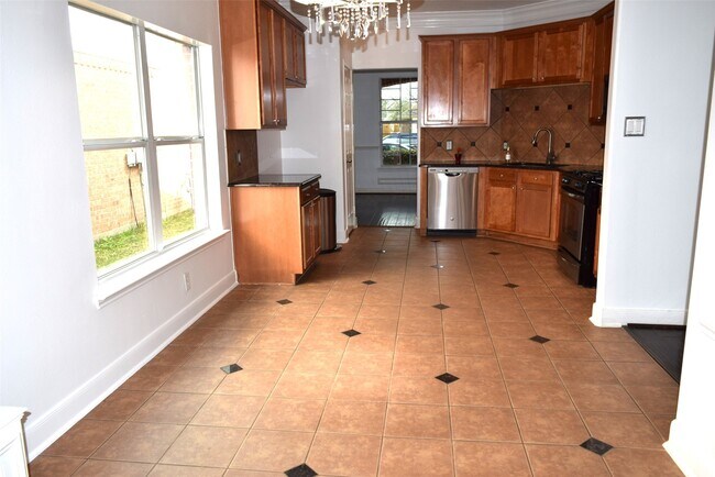 Building Photo - 4911 Dwarf Honeysuckle Ct