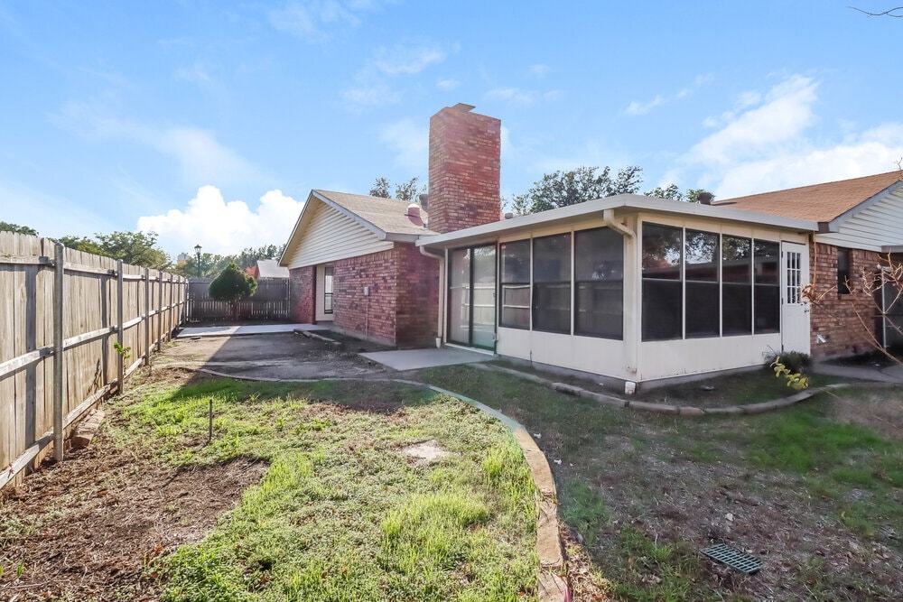 Building Photo - 5065 Pemberton Ln