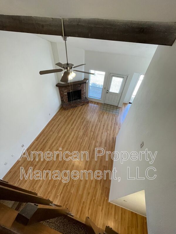 Building Photo - 6185 S Zunis Ave