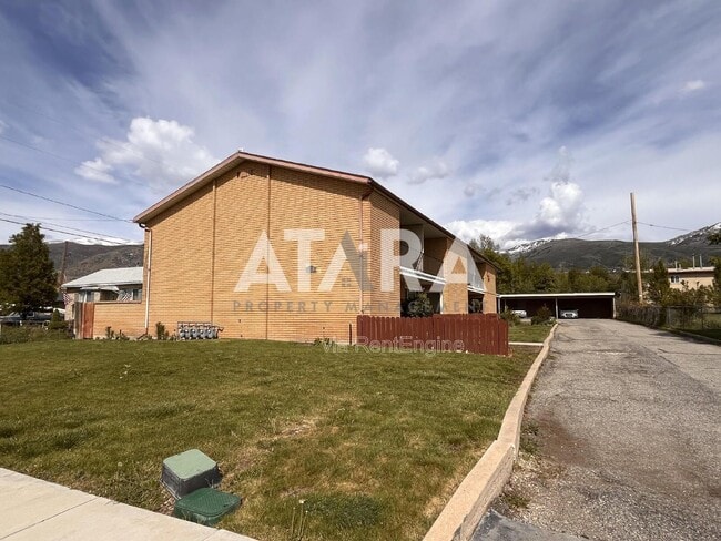 Building Photo - 330 N 100 E